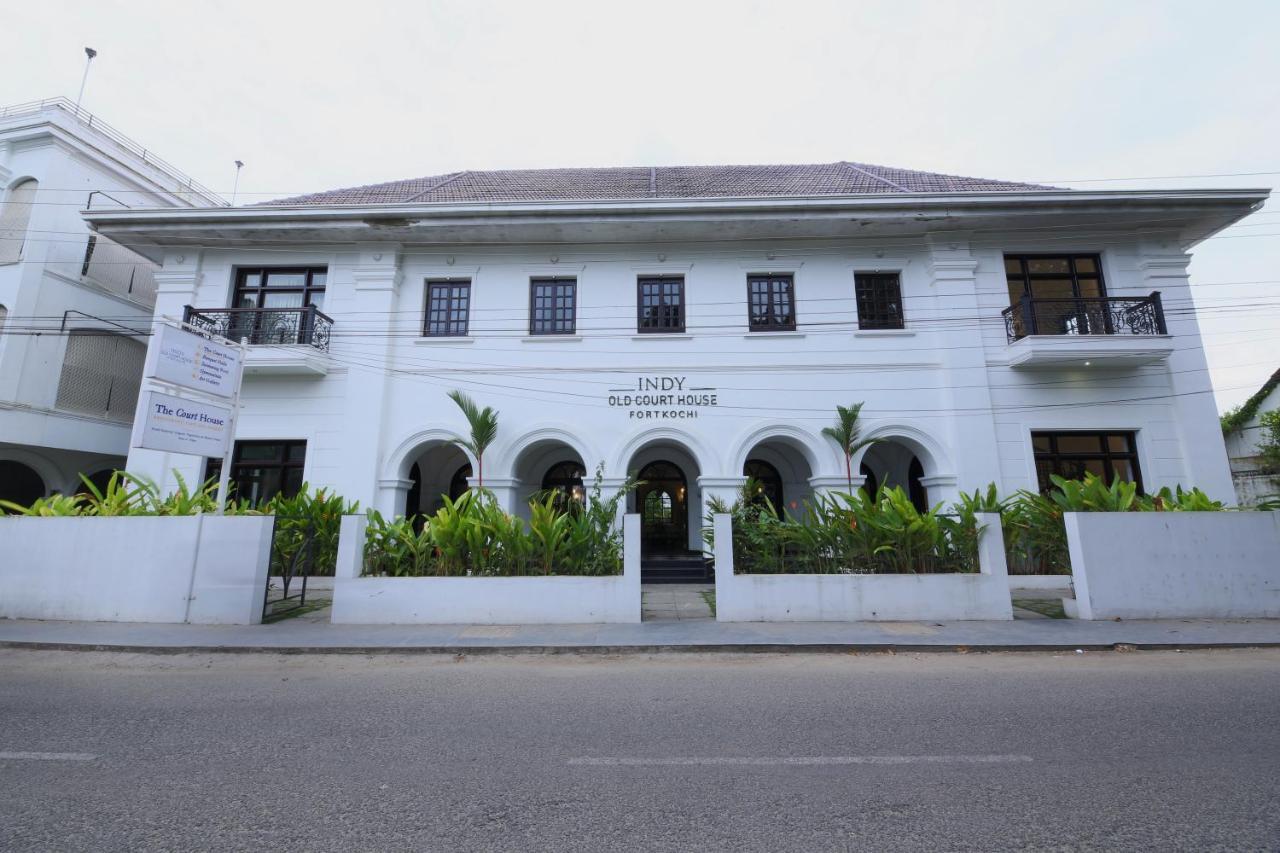 Alpha Old Court House Hotel Kochi Exterior photo